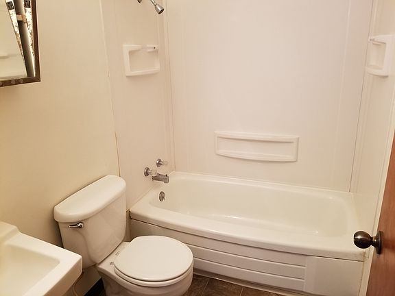 5th image of 118 E Phillip Ave #18