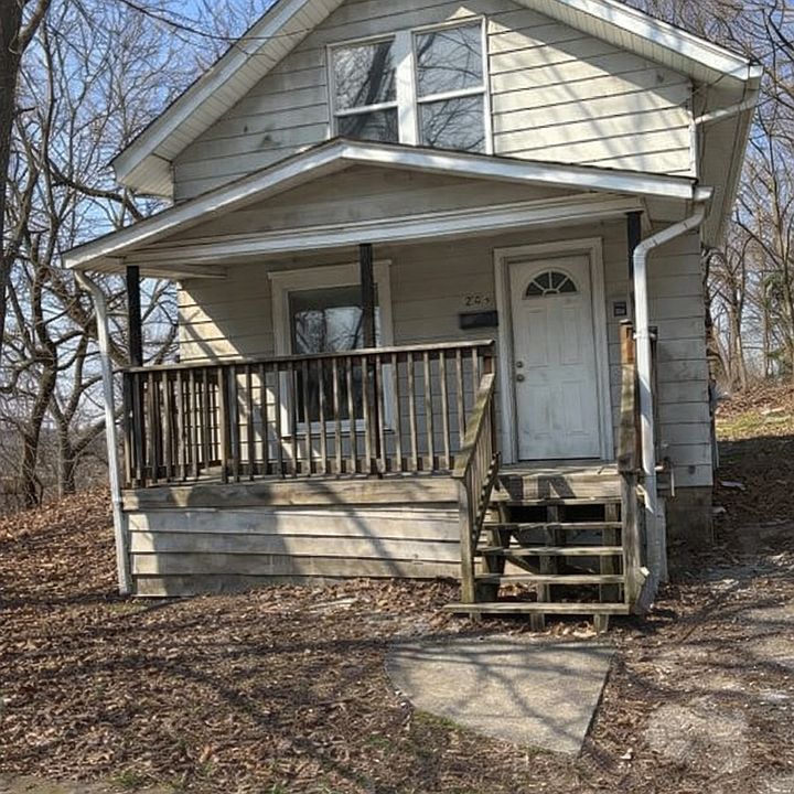 1st image of 624 Garfield St