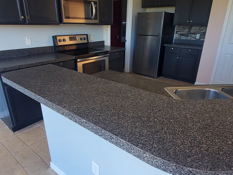 148 Columbia Dr — Photo 12