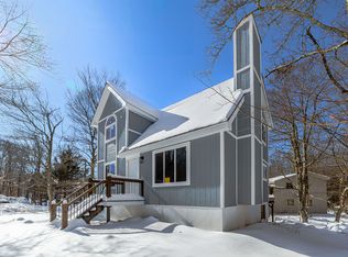 5361 Winter Dr, Tobyhanna, PA 18466