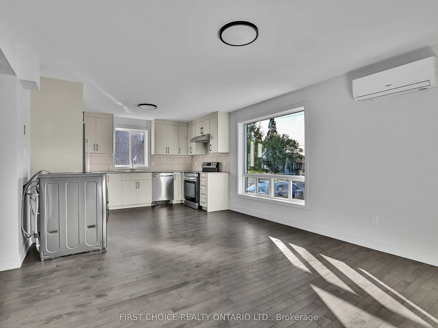 1 bed, $1,825 — Photo 4