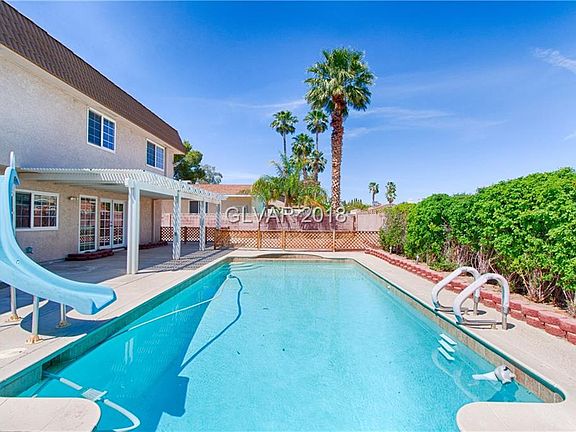 2nd image of 1539 Mancha Dr