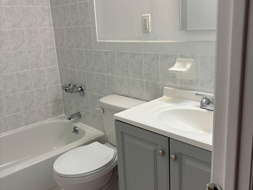 1st image of 2435 E 14th St Floor 2