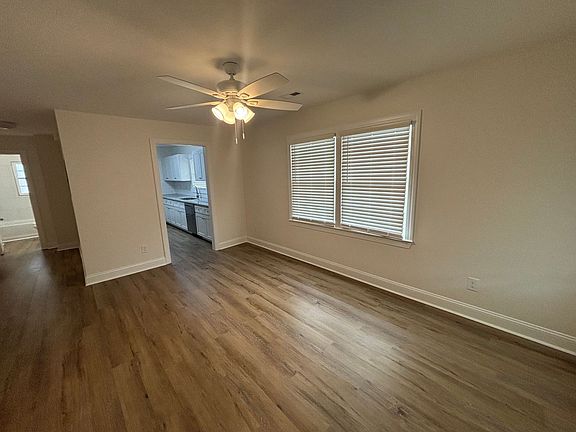 4th image of 704 S 15th St