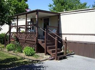 8 Silent Way, Inwood, WV 25428