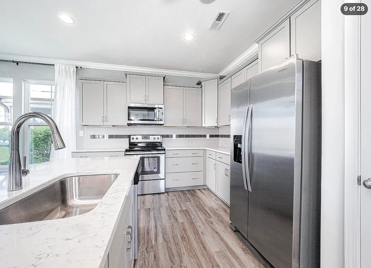 3 bed, 2.5 bath, 1760 sqft, $1,995 — Photo 4