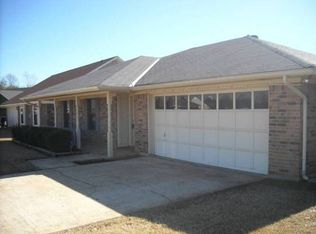 2506 Downs St, Bossier City, LA 71111