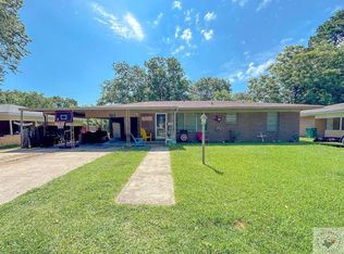 503 M St, De Kalb, TX 75559