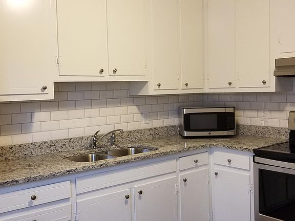 3rd image of 699 Chestnut St #F