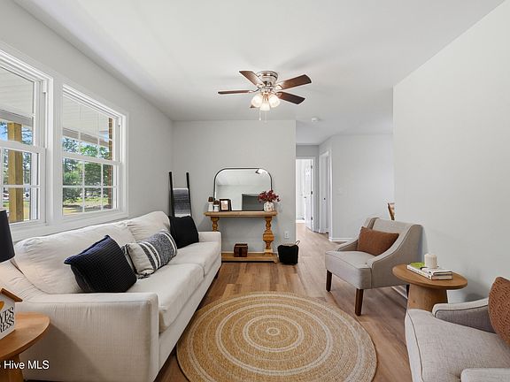 5th image of 387 Porter Road