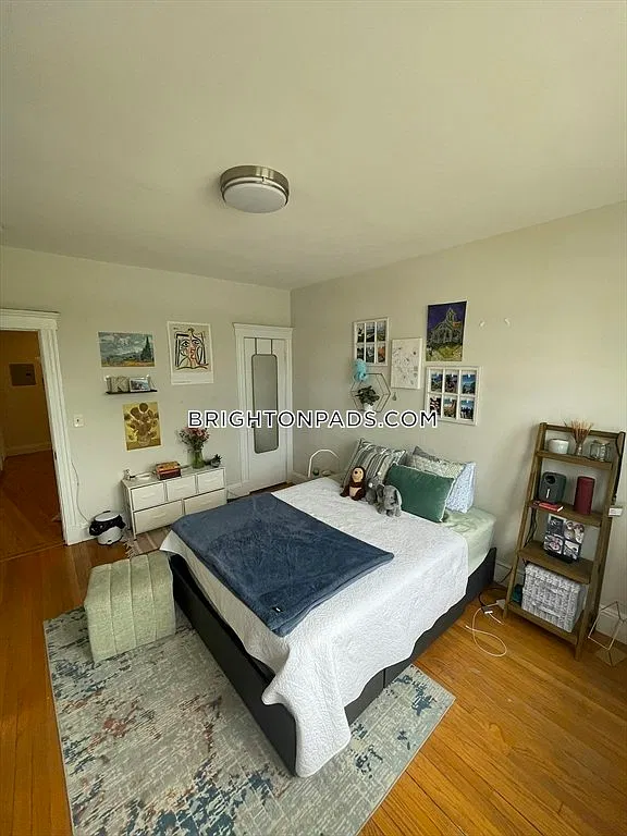 370 Chestnut Hill Ave — Photo 2