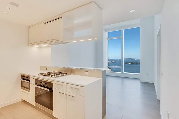 Rented by Compass | media 42