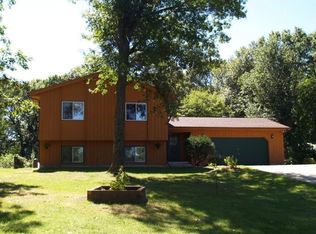 950 County Road 5 NW, Isanti, MN 55040