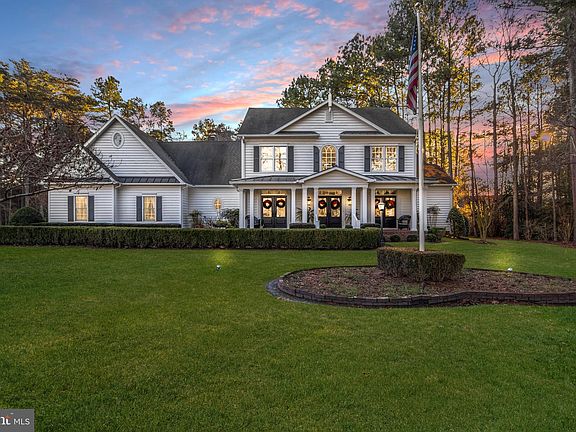 2nd image of 14 Hidden Hills Dr