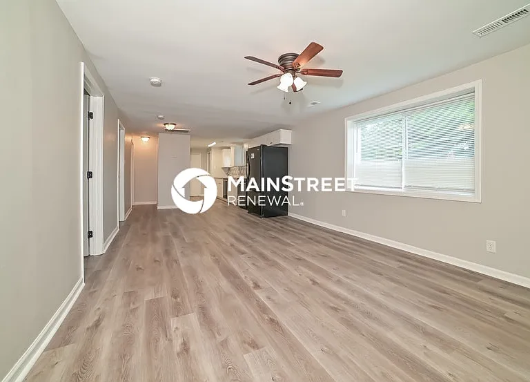 5115 Landbrook Dr — Photo 4