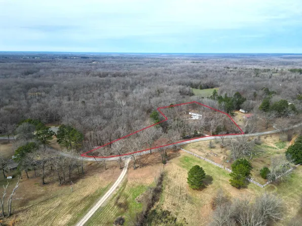 1670 Pleasant Grove Rd, Moscow, TN 38057