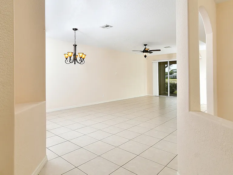 4808 Fairloop Run — Photo 25