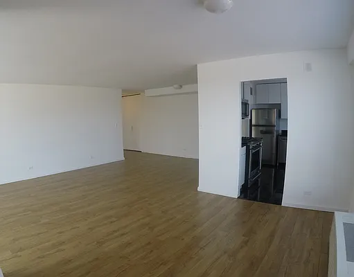 Rented by Solow Realty | media 26