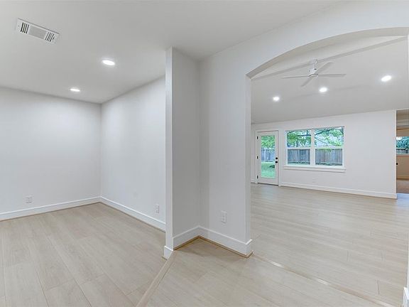 5th image of 4114 McKean Dr