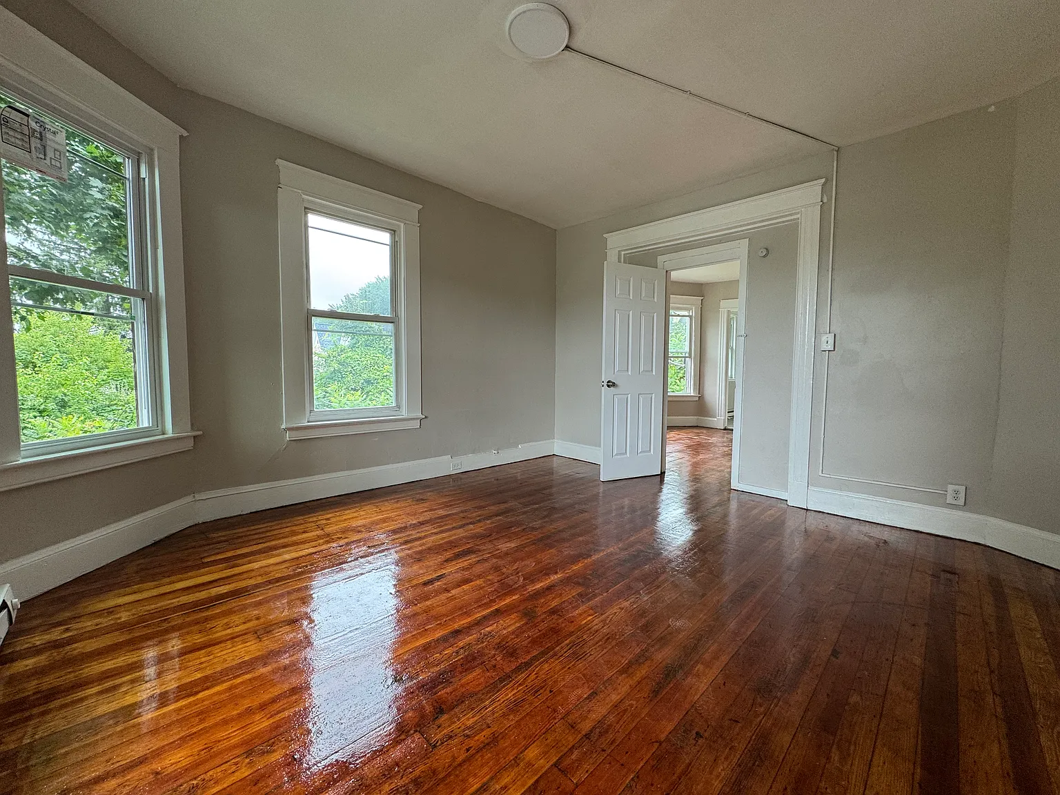3 bed, 1100 sqft, $1,595 — Photo 4