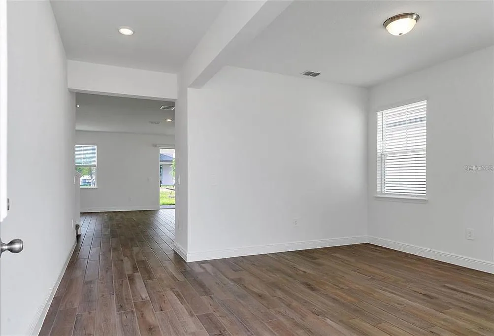 4 bed, 2.5 bath, 2601 sqft, $3,350 — Photo 4