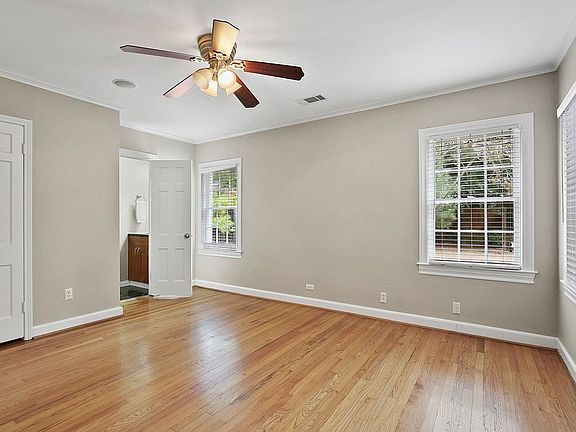 5th image of 7019 Wildgrove Ave