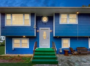 9 Carver Ave, Iselin, NJ 08830