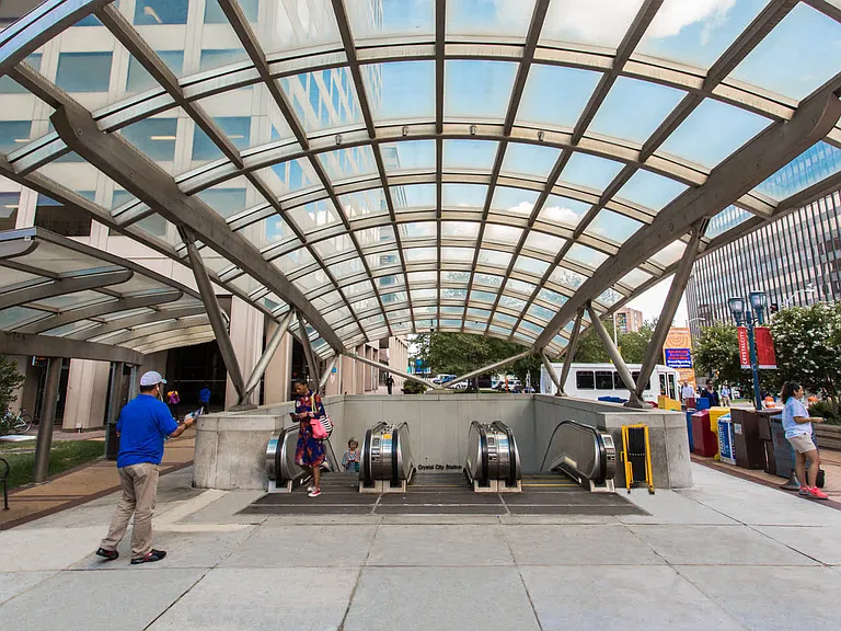 Nearby Crystal City Station.