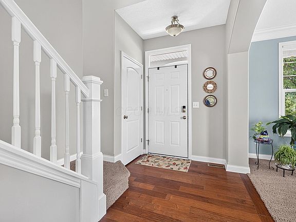 4th image of 635 Sandhill Ct
