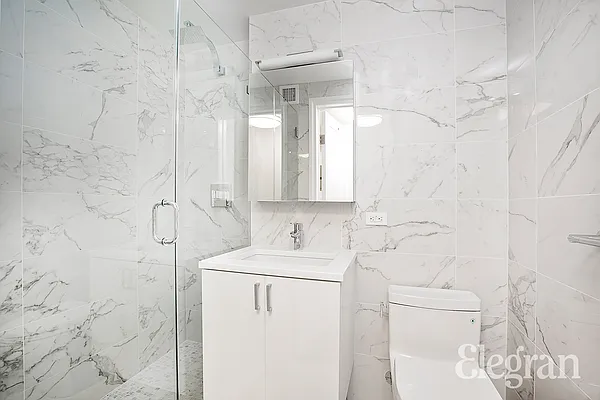 Rented by (Legacy) Elegran | media 9