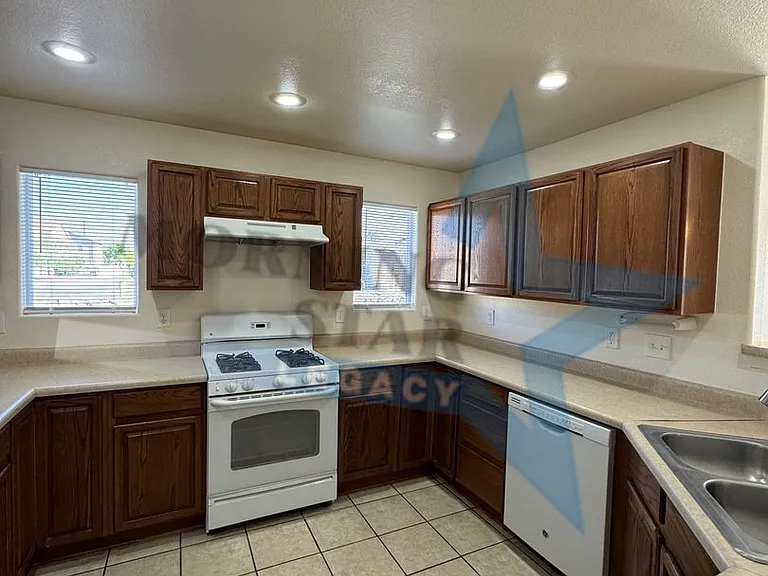 4999 Bosworth Rd — Photo 10