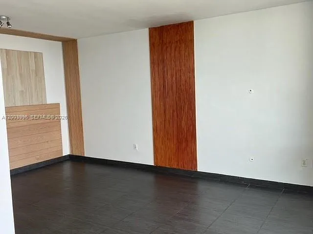 253 NE 2nd St #3807 — Photo 11