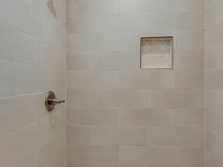 5413 Country Dr — Photo 24