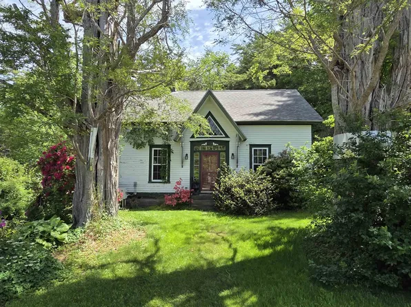 221 Highway 8, Milton, NS B0T 1B0