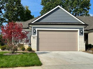 10603 Pickerel Lake Dr #46, Brighton, MI 48116