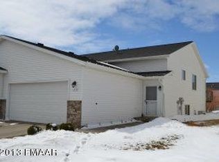 1839 49th St S, Fargo, ND 58103