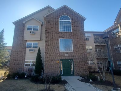 340 Cunat Blvd APT 2F, Richmond, IL, 60071