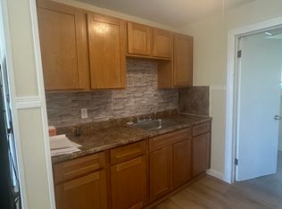 46 Green Ave, Southbridge, MA 01550