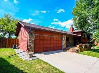 157 Prairiewood Dr S, Fargo, ND 58103