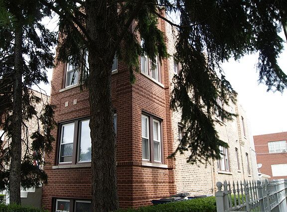 3rd image of 5242 W 23rd Pl
