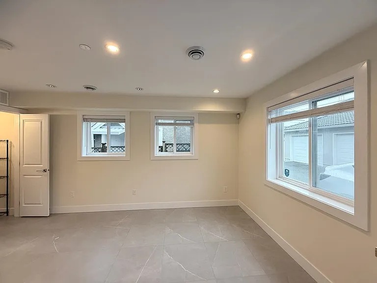 6X W 47th Ave — Photo 3