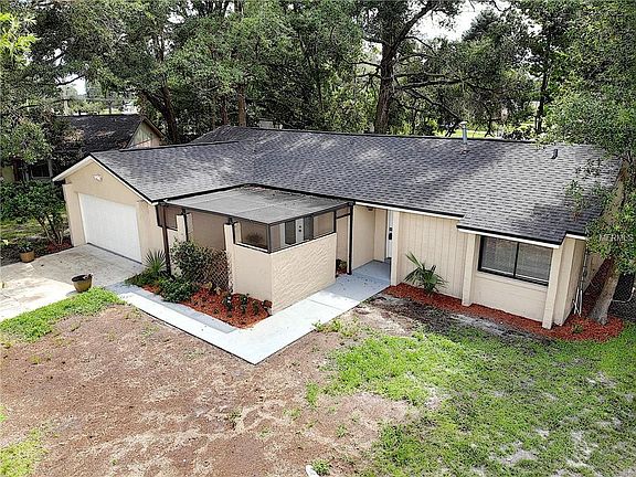 3rd image of 1051 Huntington Ct