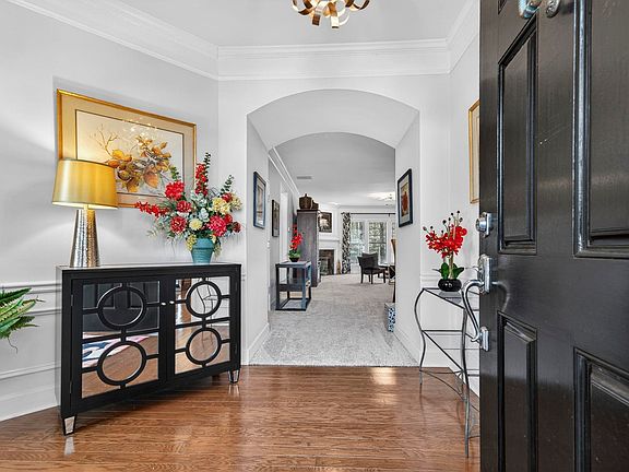 3rd image of 1090 Water Front Rd