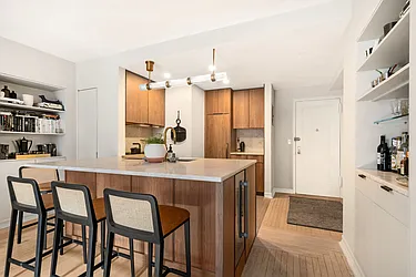 470 West 24th Street #15J image 1 of 7