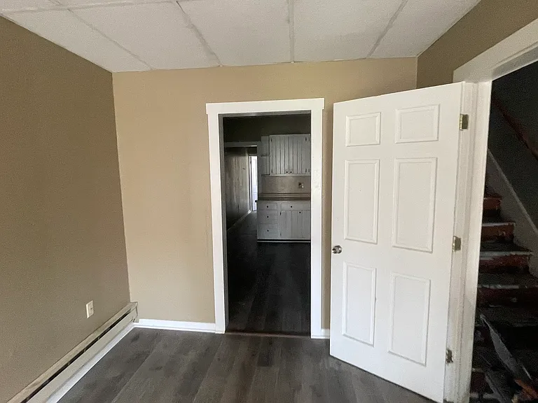 929 N Centre St #2 — Photo 8