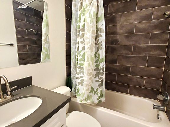5th image of 123 W Missouri Ave #5