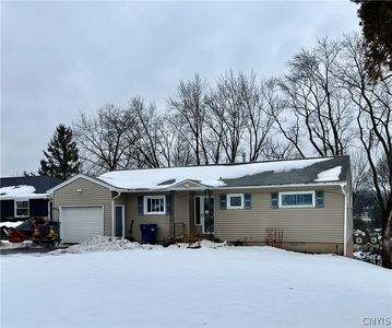 202 Barrington Rd, Syracuse, NY, 13214
