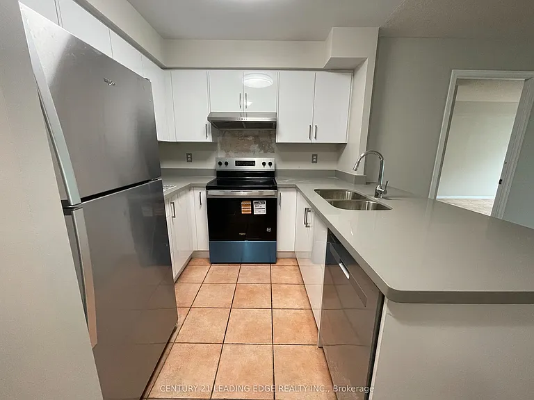 2585 Erin Centre Blvd #601 — Photo 5