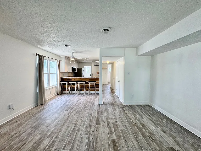 1509 Cypress Ave — Photo 21
