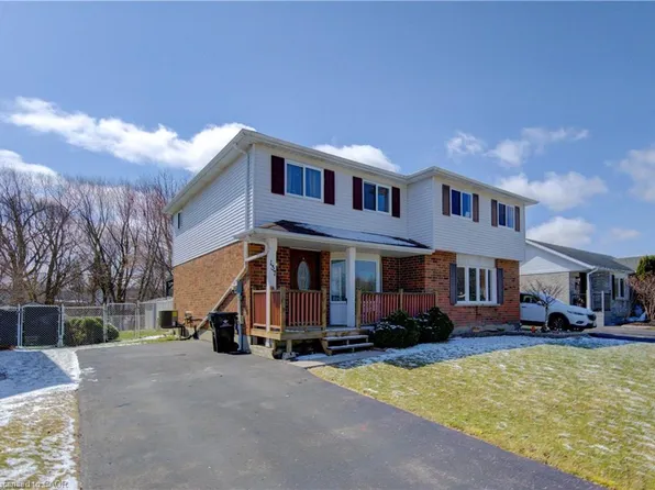 137 Eastforest Trl, Kitchener, ON N2N 3E4